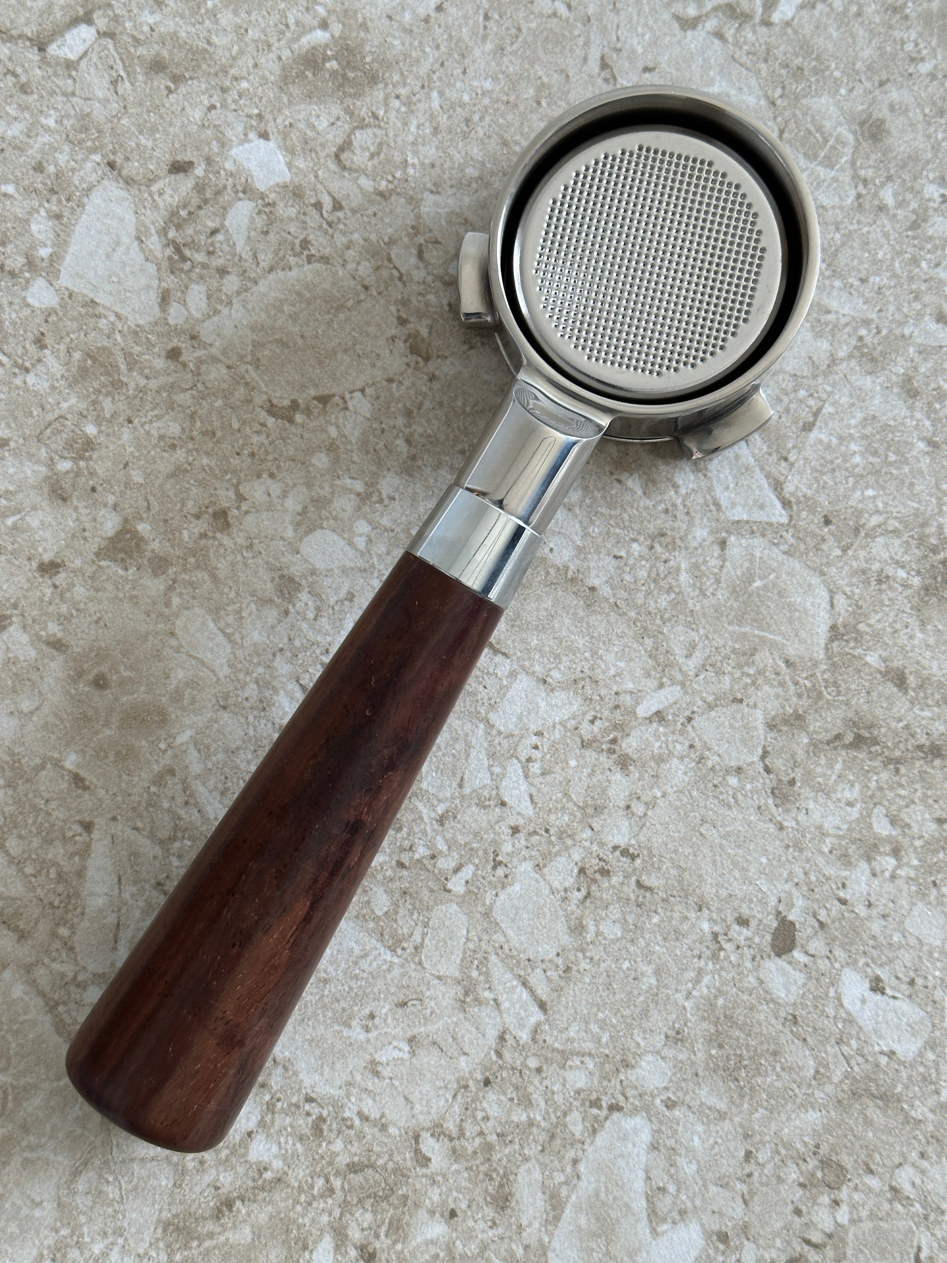 #Materiale/ Farve_valnød