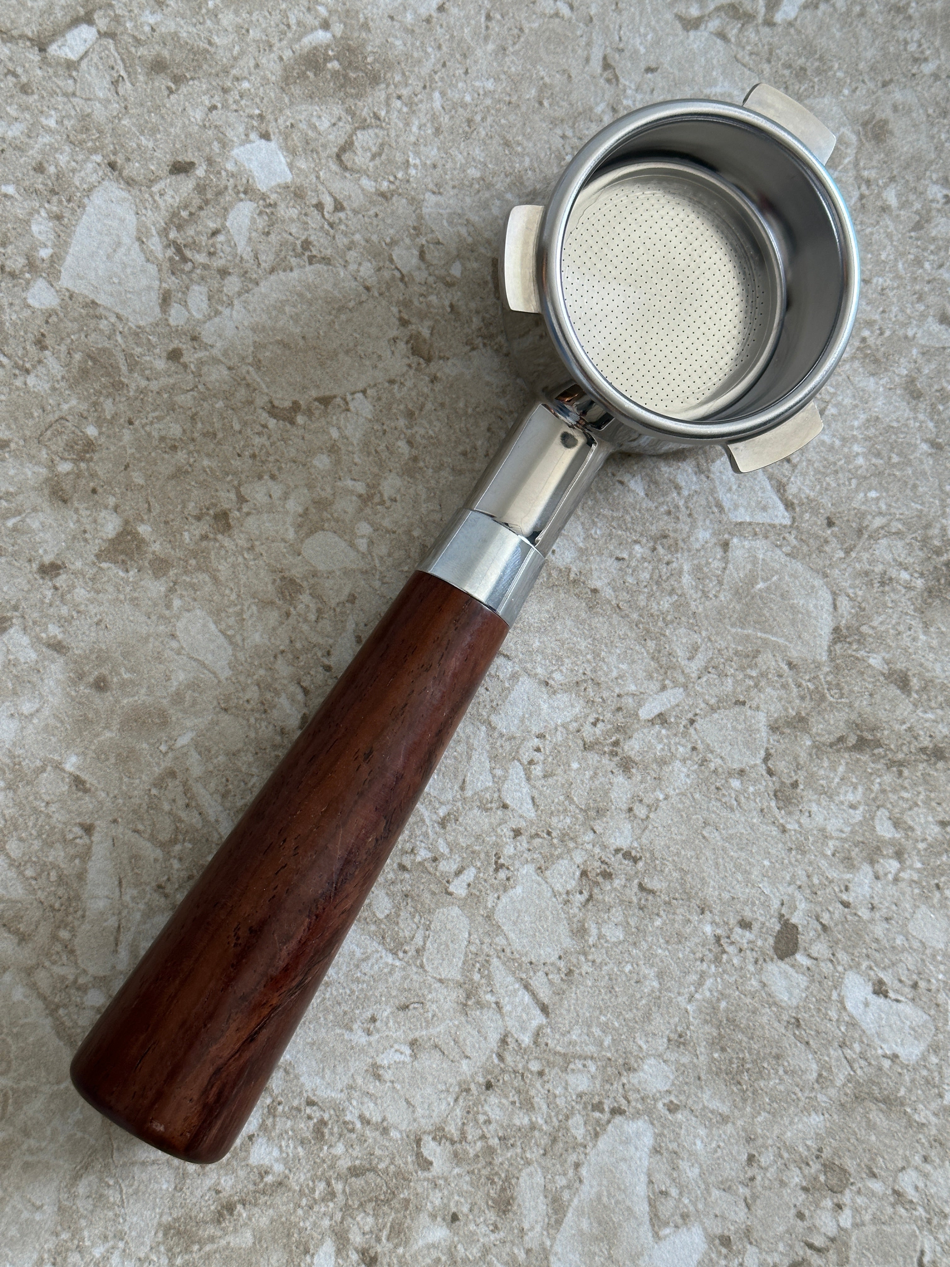 #Materiale/ Farve_valnød