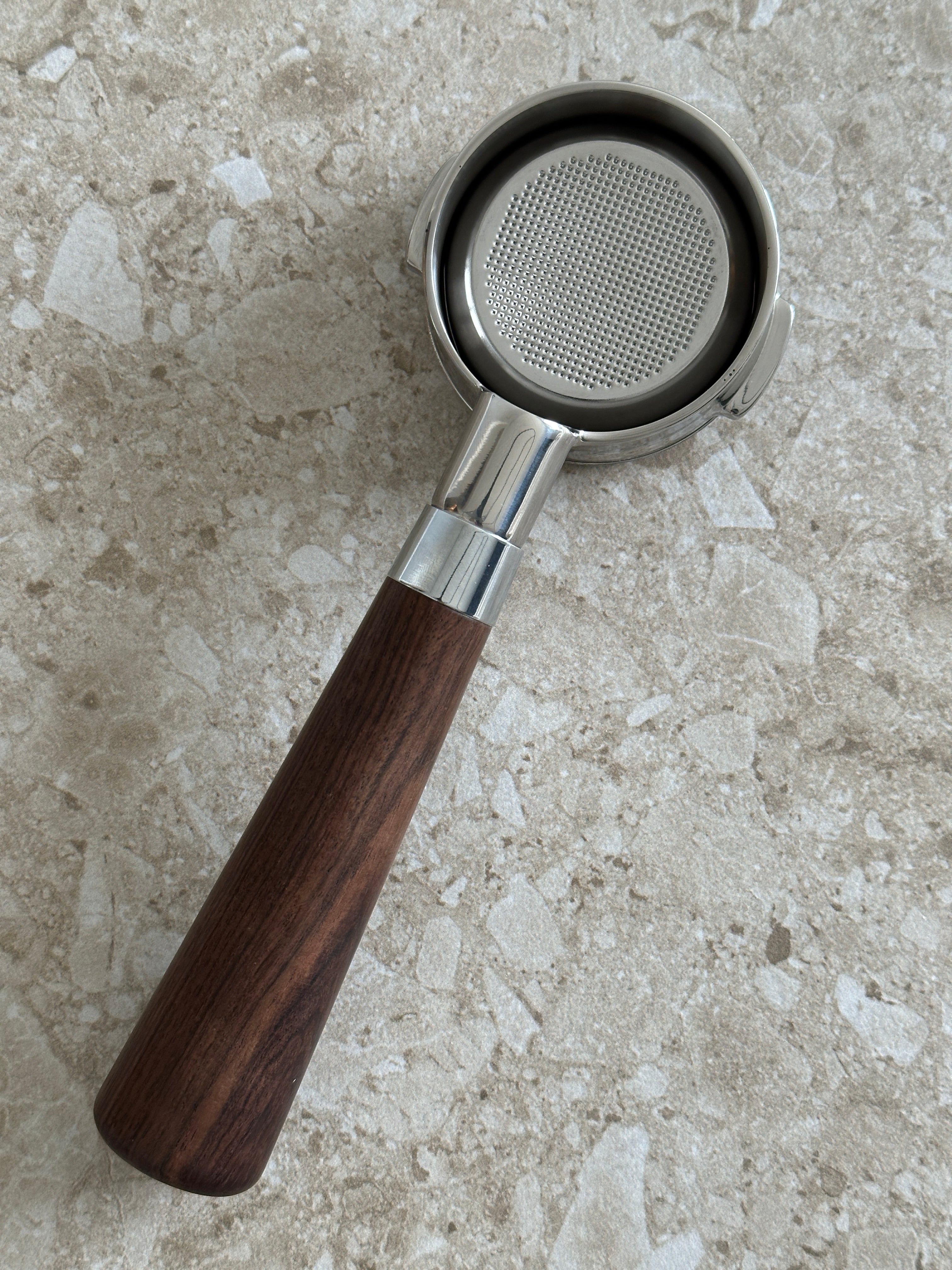 #Materiale/ Farve_valnød